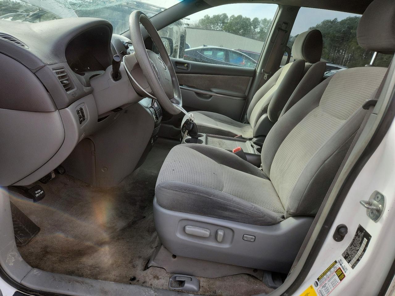 2008 Toyota Sienna Ce - Image 7