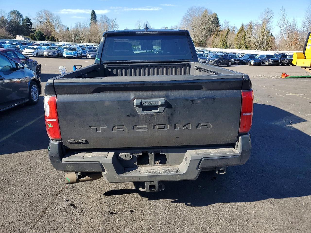 2024 Toyota Tacoma Double Cab - Image 6