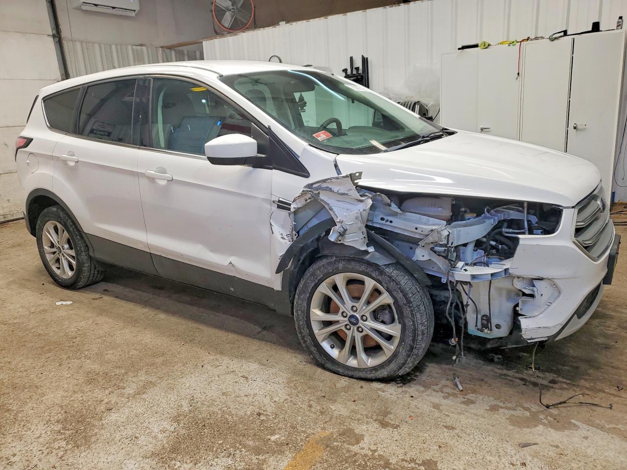 2017 Ford Escape Se - Фото 4