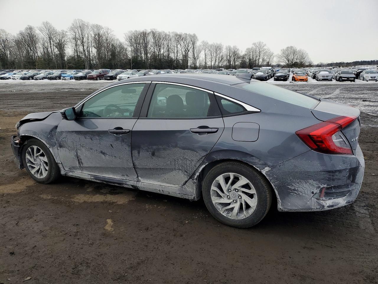 2018 Honda Civic Ex - Image 2