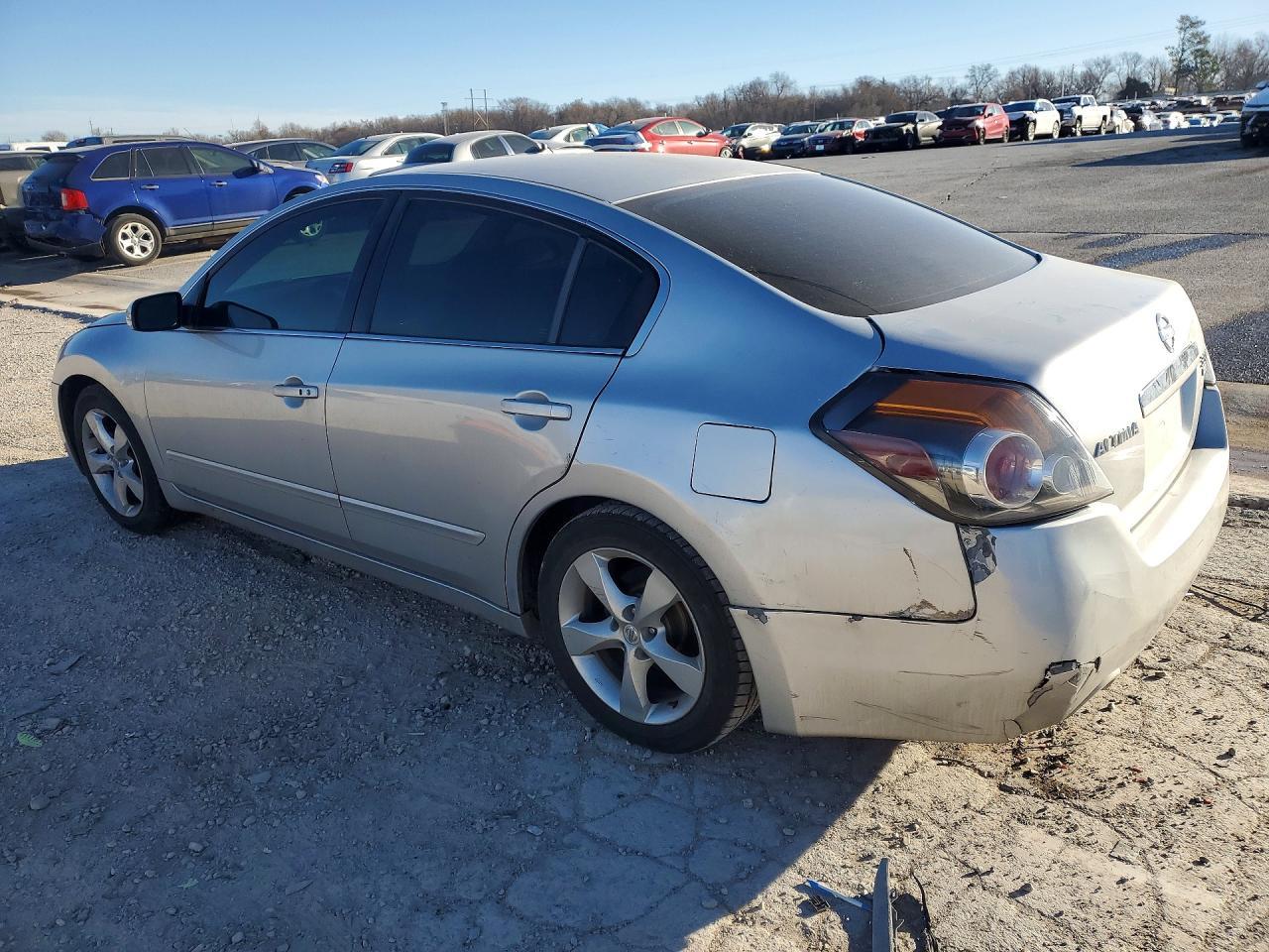 2008 Nissan Altima 3.5 Se - Image 2