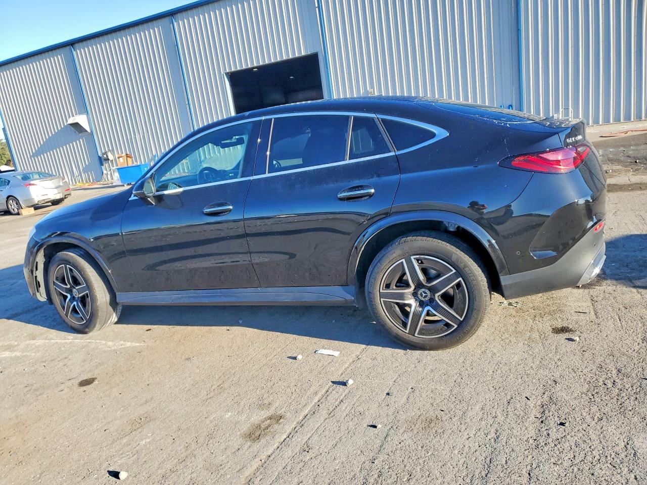 2025 Mercedes-Benz Glc Coupe 300 4Matic - Image 2