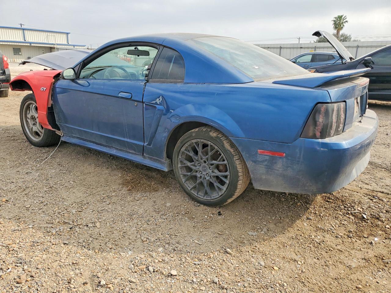 2000 Ford Mustang - Фото 2