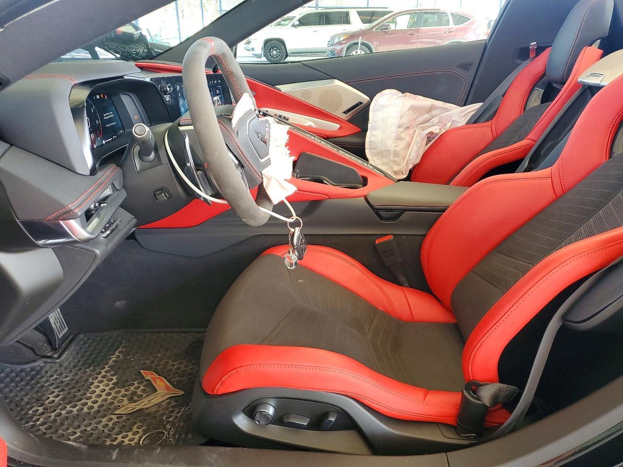 2025 Chevrolet Corvette Stingray 2Lt - Фото 7