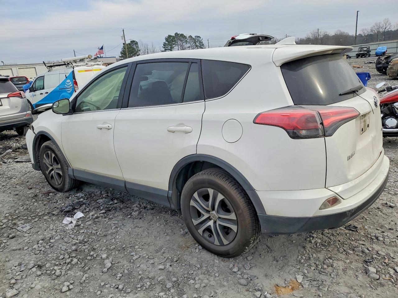 2018 Toyota Rav4 Le - Image 2