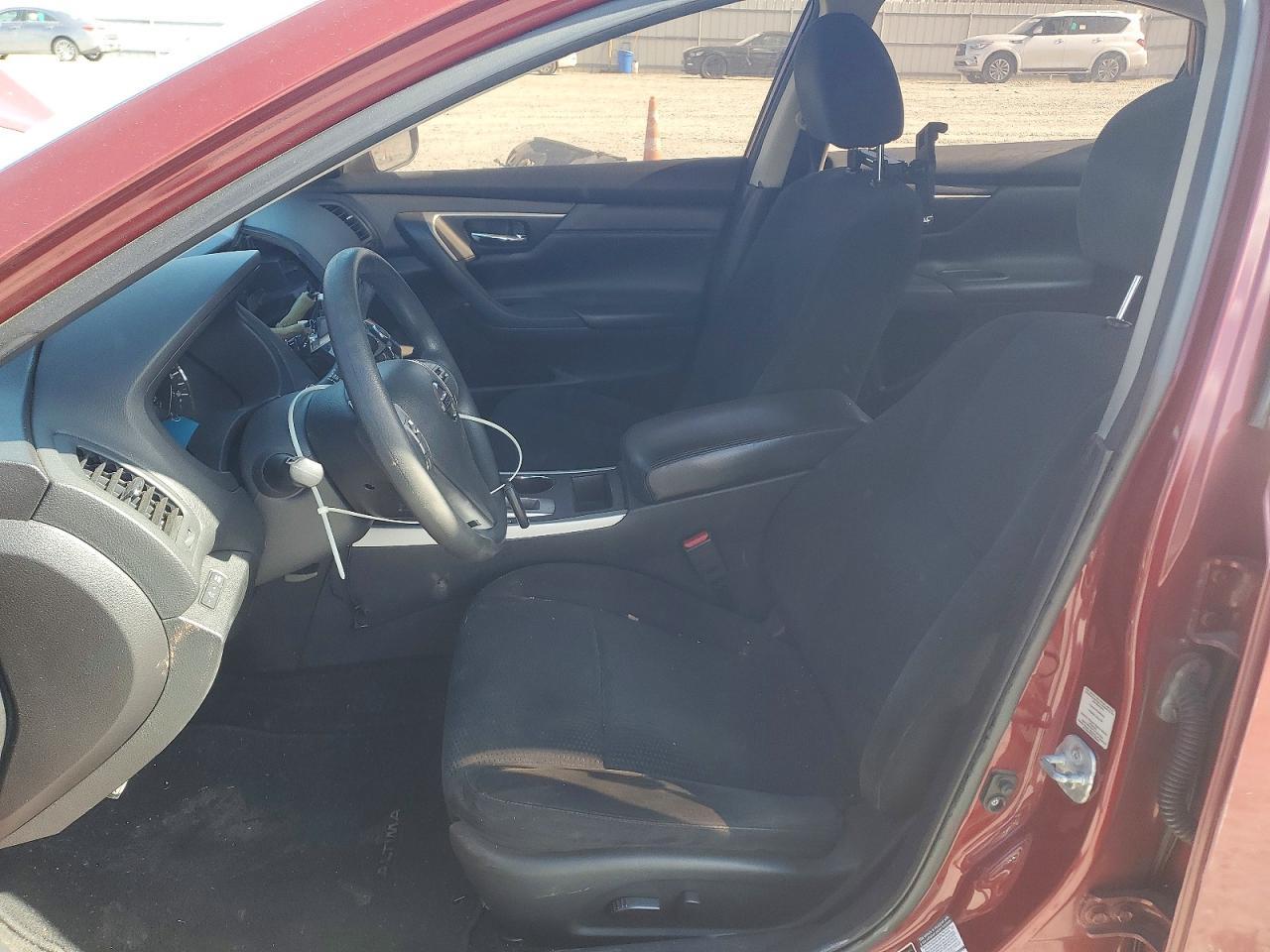 2015 Nissan Altima 2.5 S - Фото 7