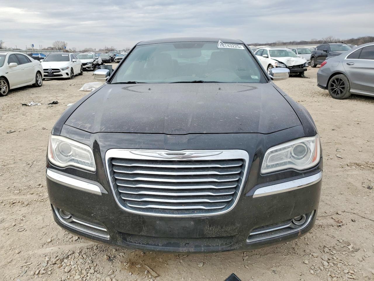 2011 Chrysler 300 Limited - Image 5