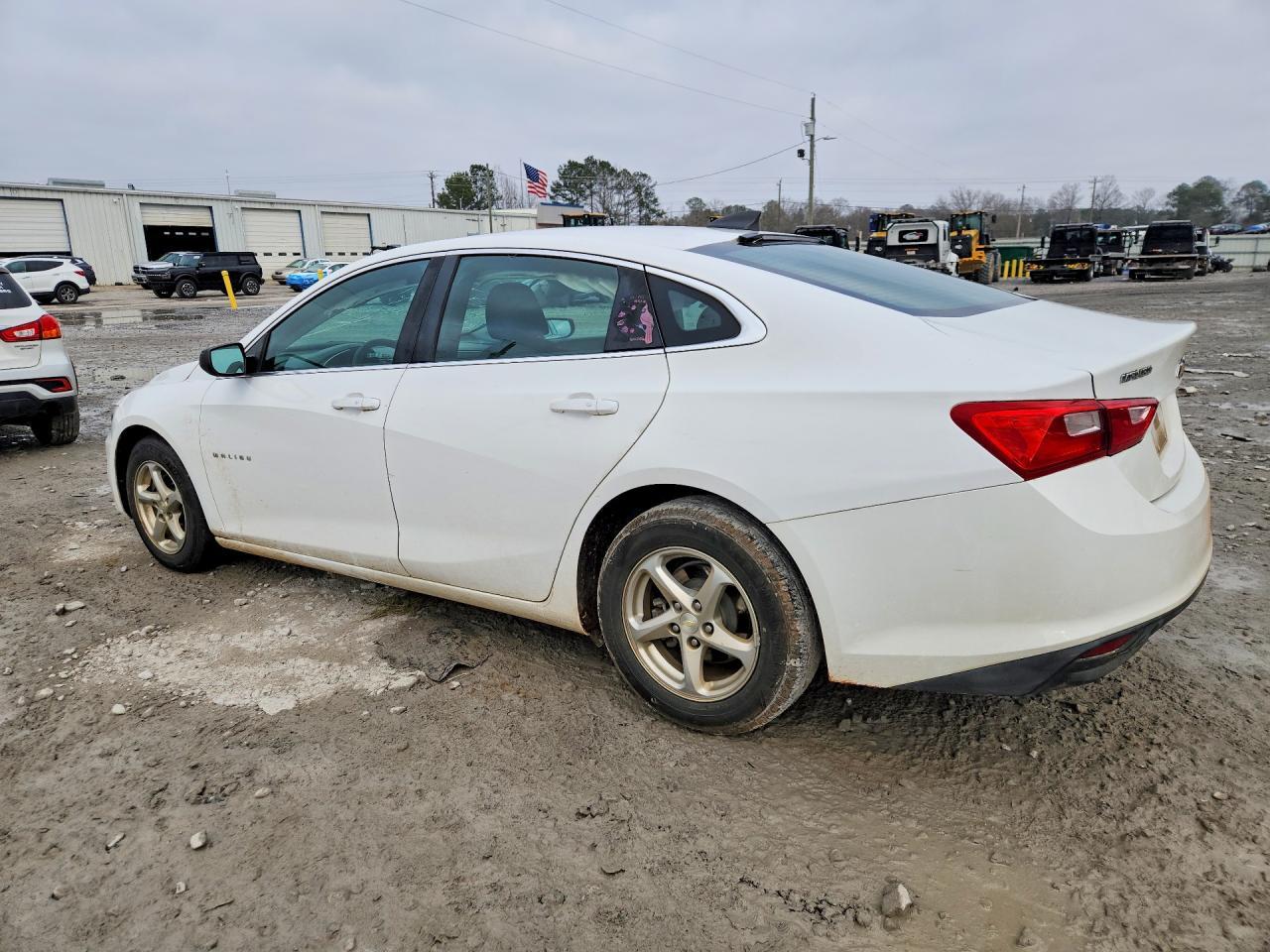 2018 Chevrolet Malibu Ls - Фото 2