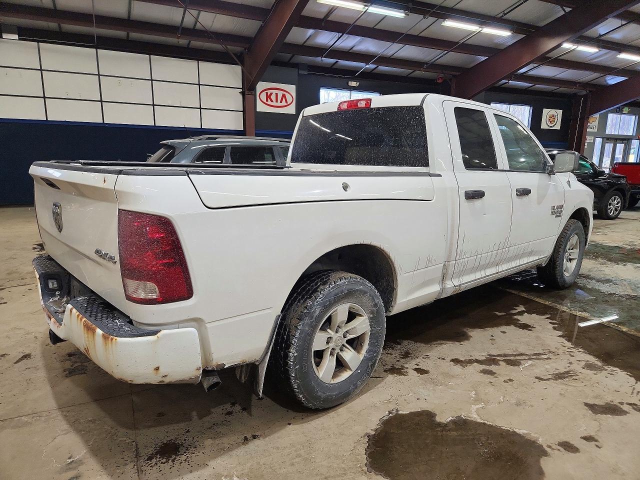 2019 Ram 1500 Classic Tradesman - Image 3