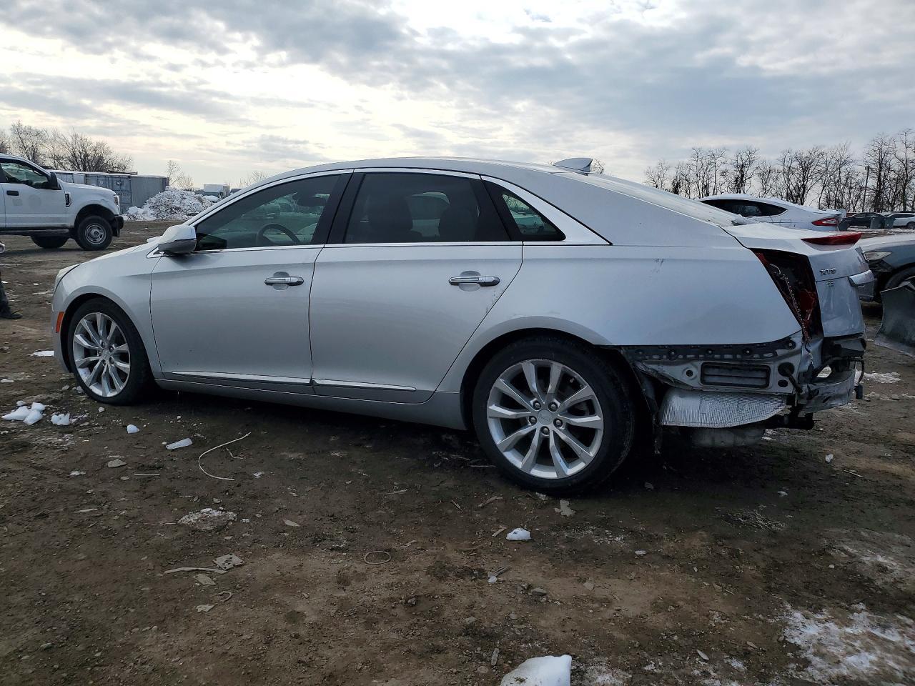 2017 Cadillac Xts Luxury - Фото 2