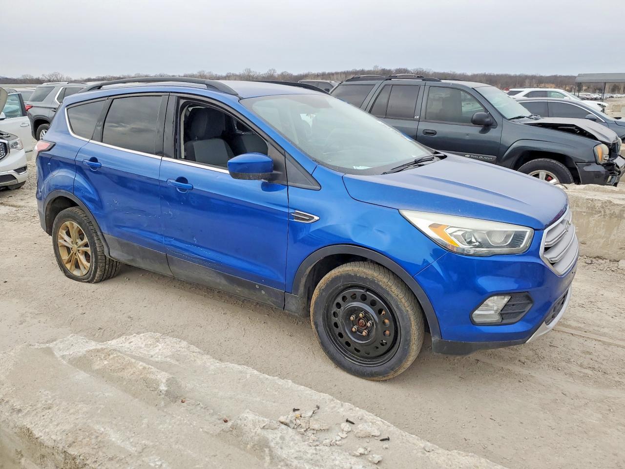 2017 Ford Escape Se - Фото 4