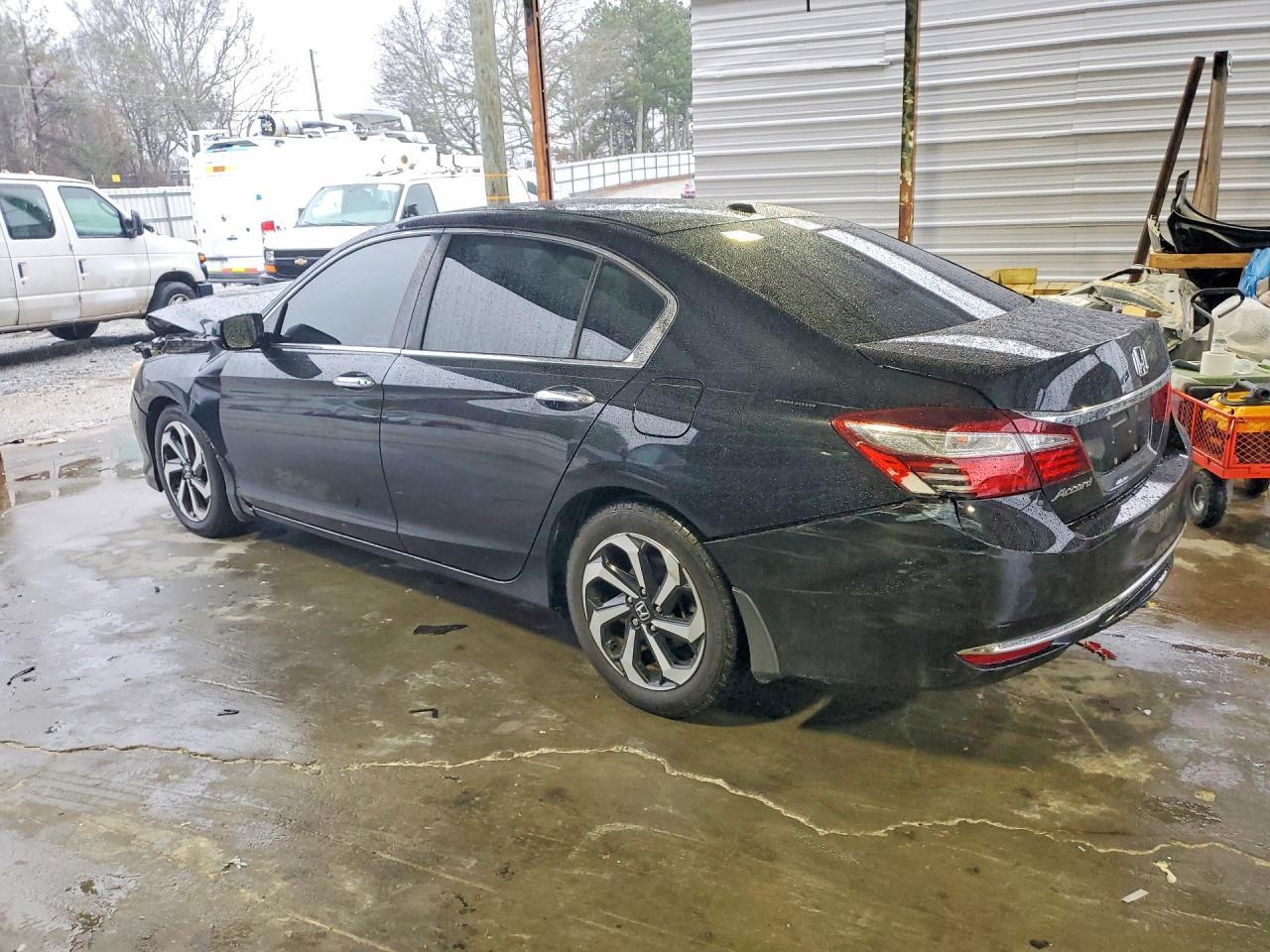 2017 Honda Accord Ex - Image 2