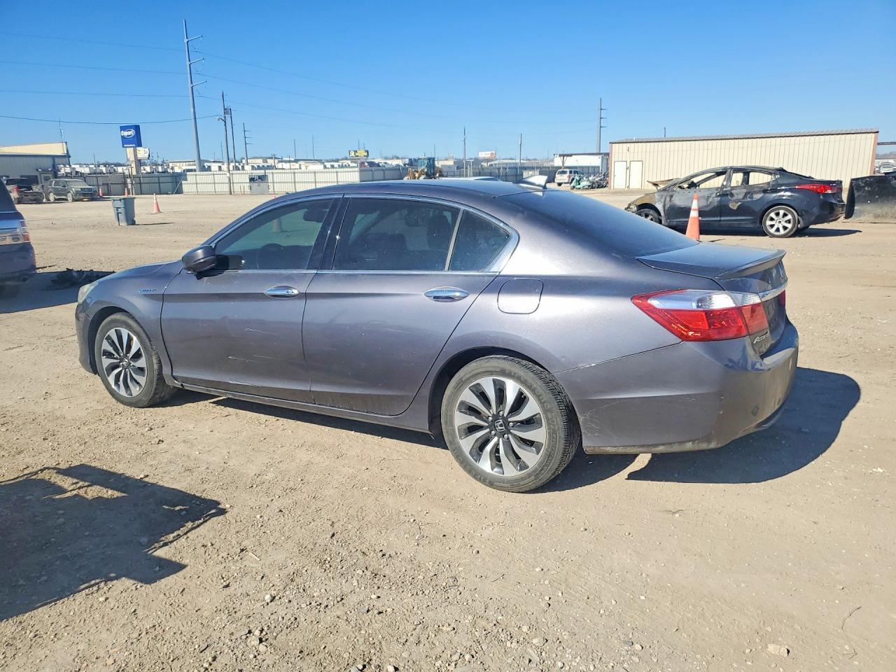 2015 Honda Accord Hybrid Exl - Image 2