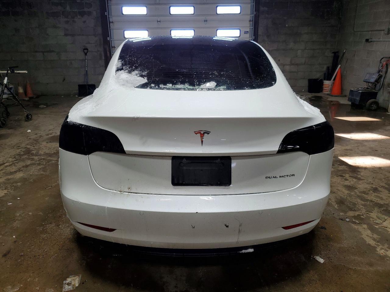 2021 Tesla Model 3 - Фото 6