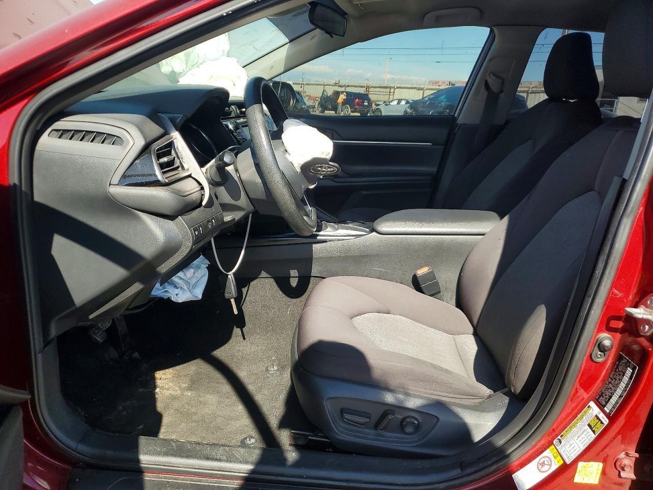 2019 Toyota Camry L - Фото 7
