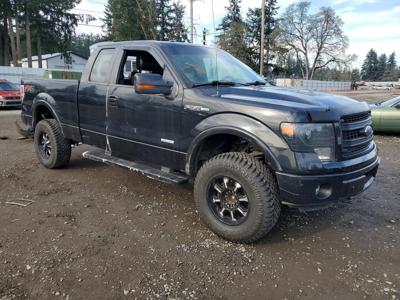 2013 Ford F150 Super Cab - Фото 4