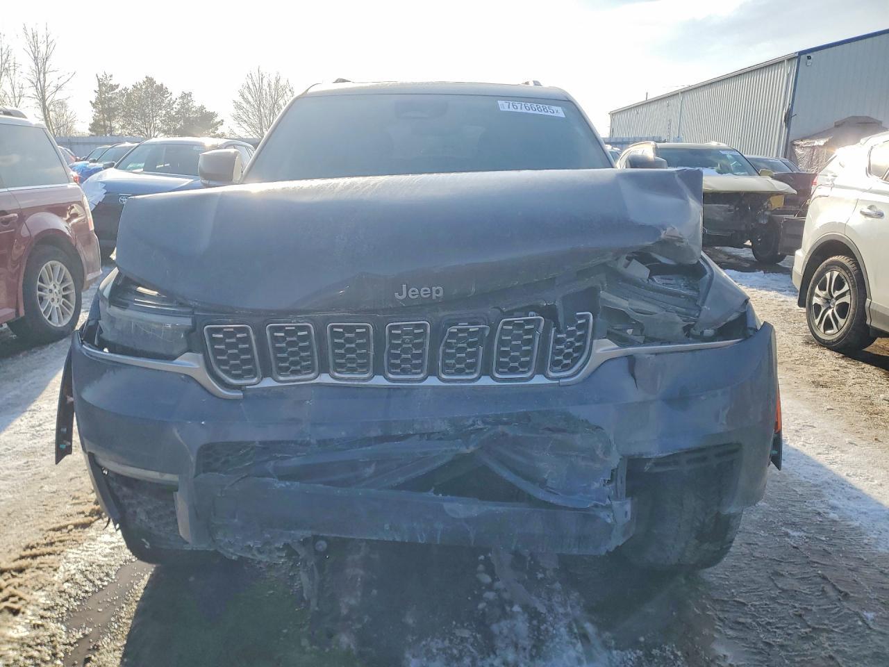 2022 Jeep Grand Cherokee L Summit - Image 5