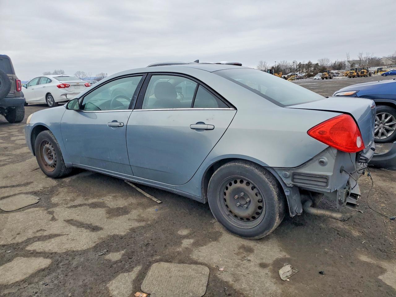 2008 Pontiac G6 Value Leader - Image 2
