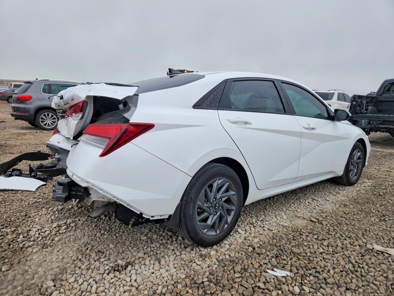 2024 Hyundai Elantra Sel - Фото 3