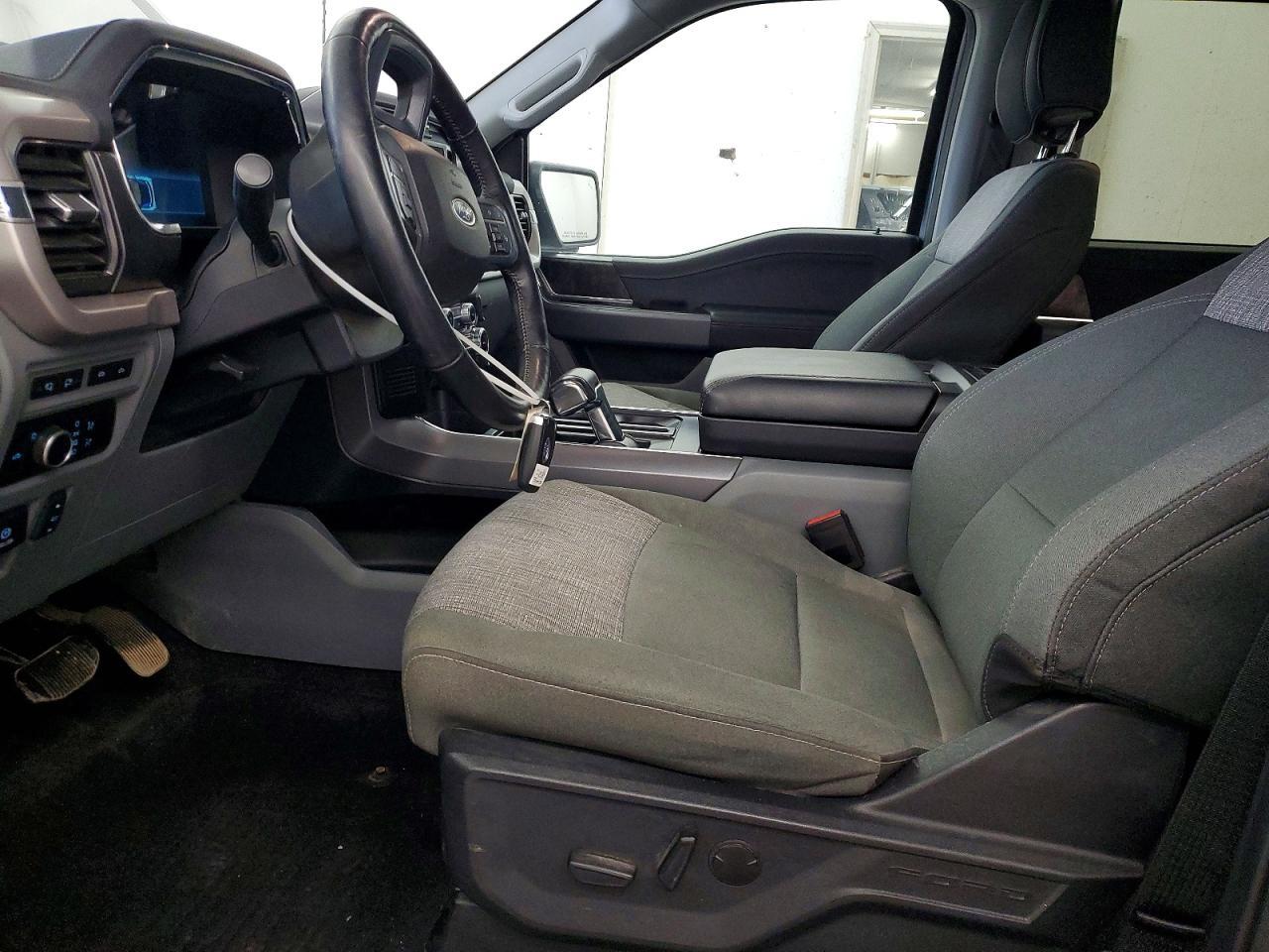2023 Ford F150 Lightning Pro - Фото 7