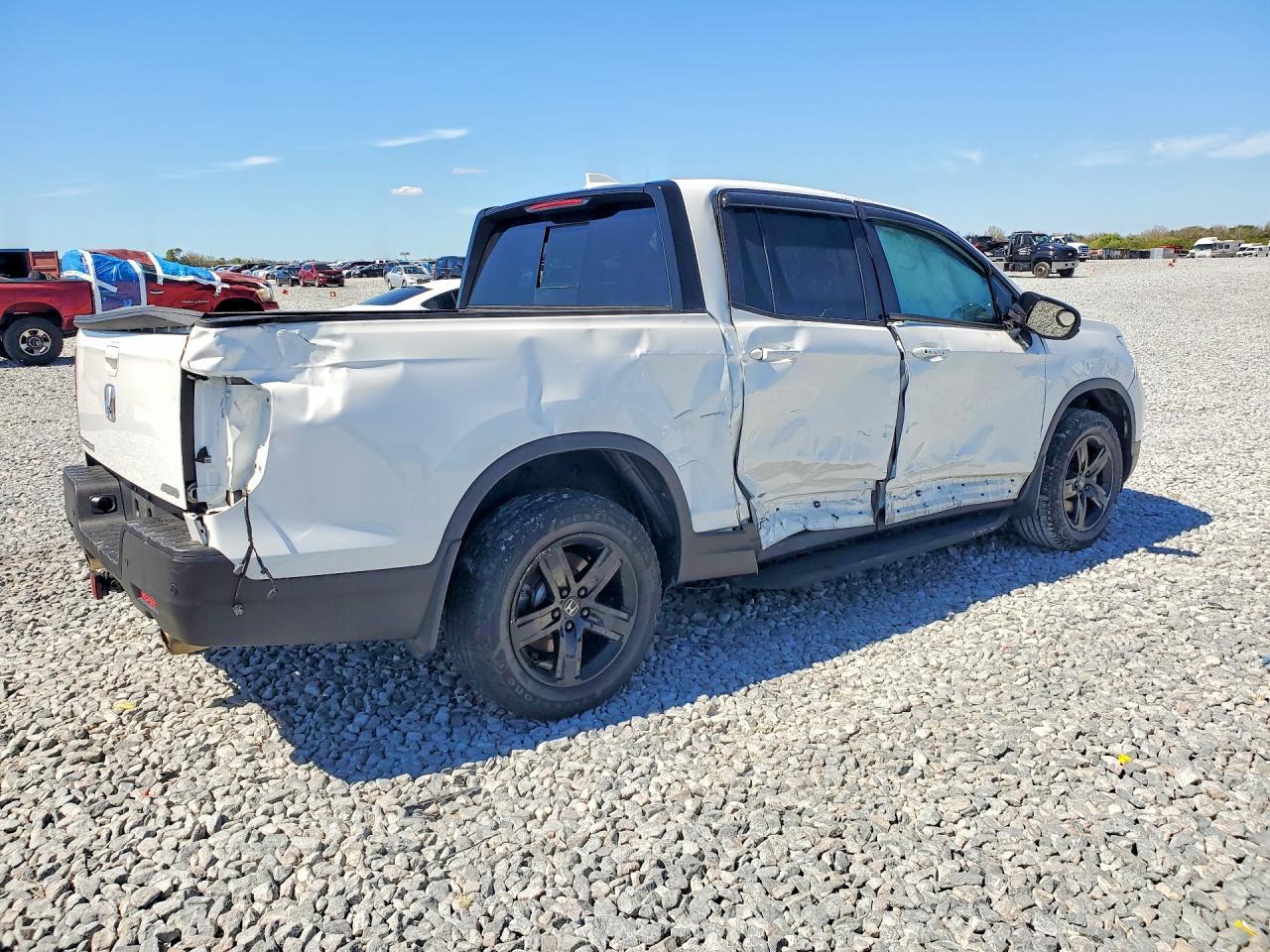 2021 Honda Ridgeline Black Edition - Image 3