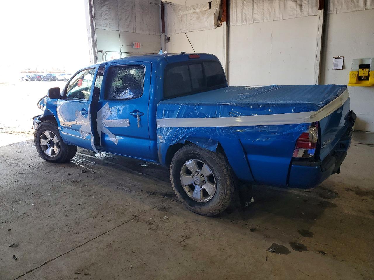 2011 Toyota Tacoma Double Cab - Фото 2