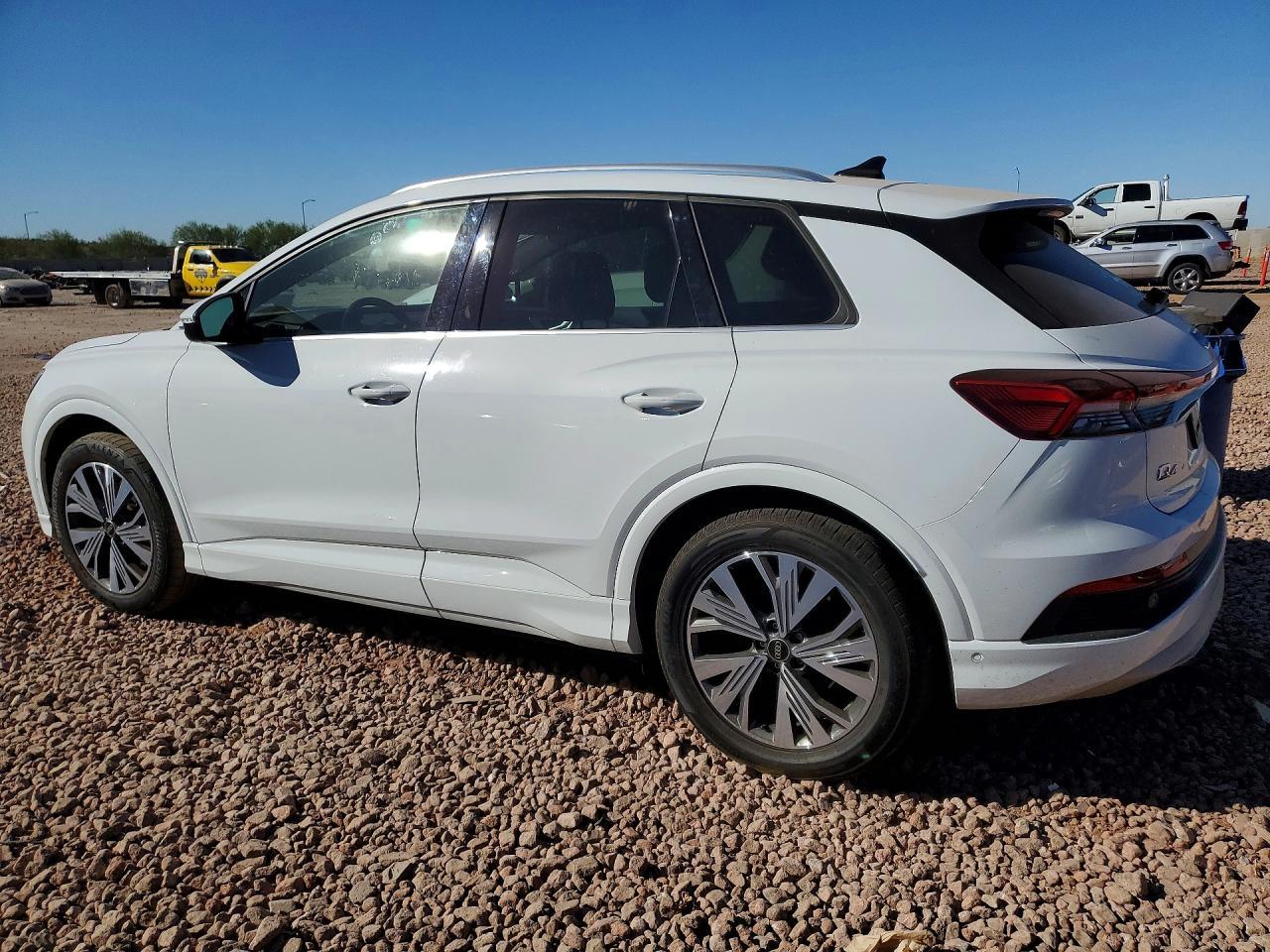 2023 Audi Q4 E-Tron Premium Plus - Фото 2