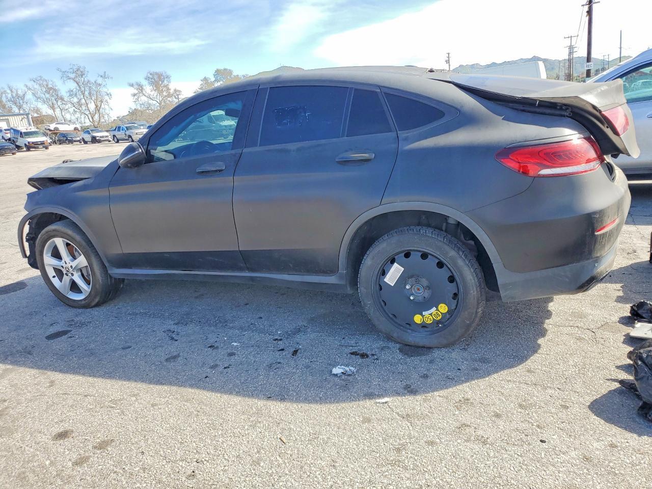 2020 Mercedes-Benz Glc Coupe 300 4Matic - Фото 2