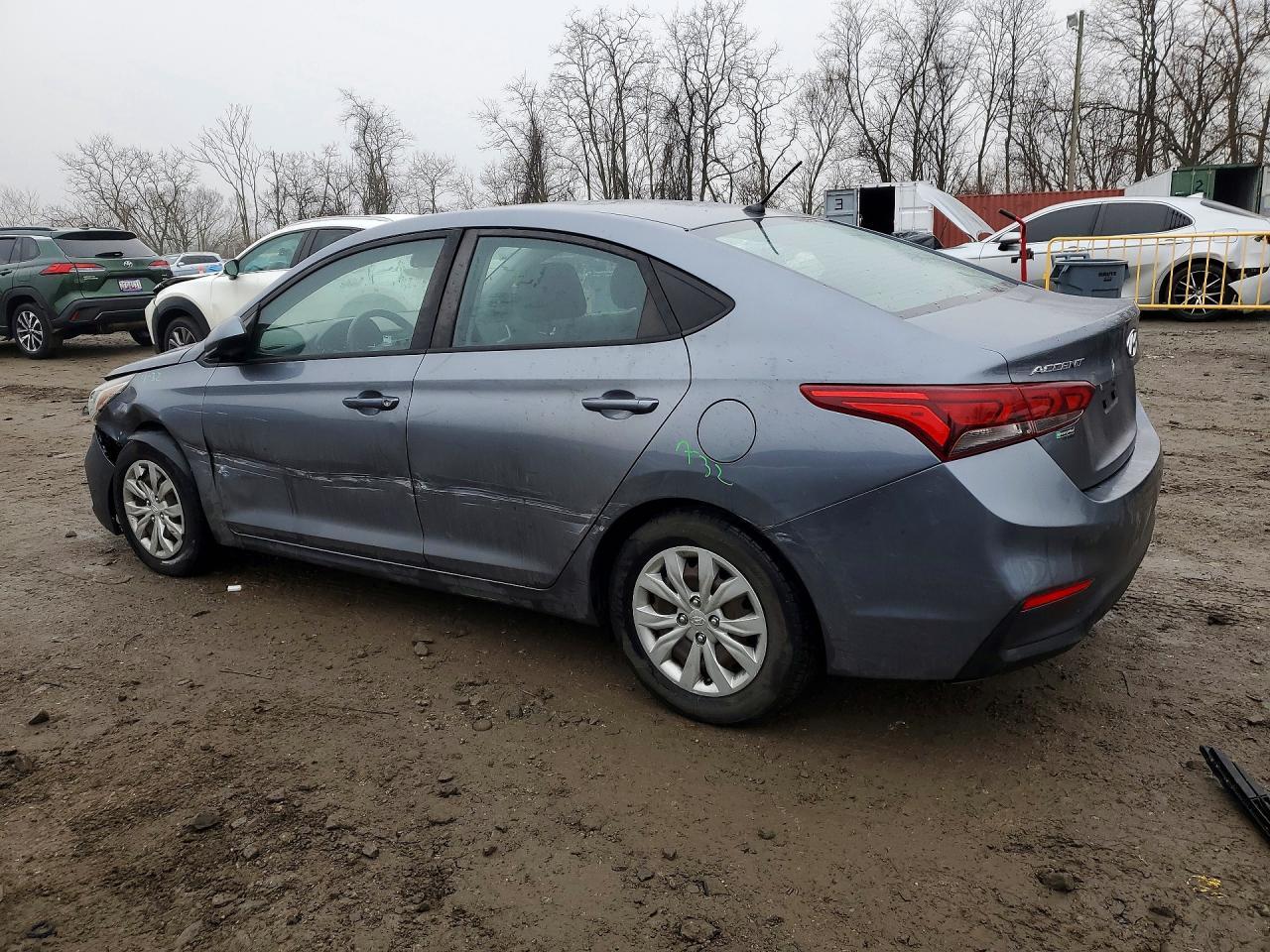 2020 Hyundai Accent Se - Фото 2
