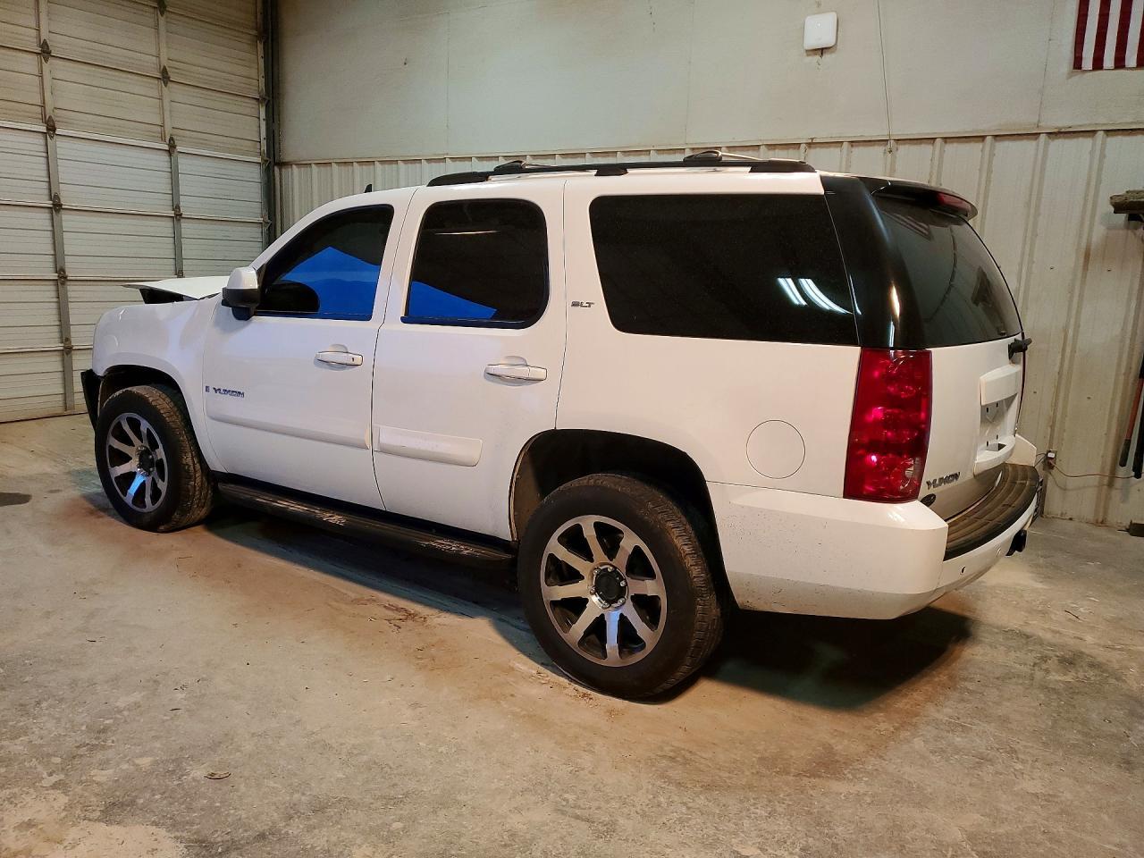 2007 GMC Yukon - Фото 2