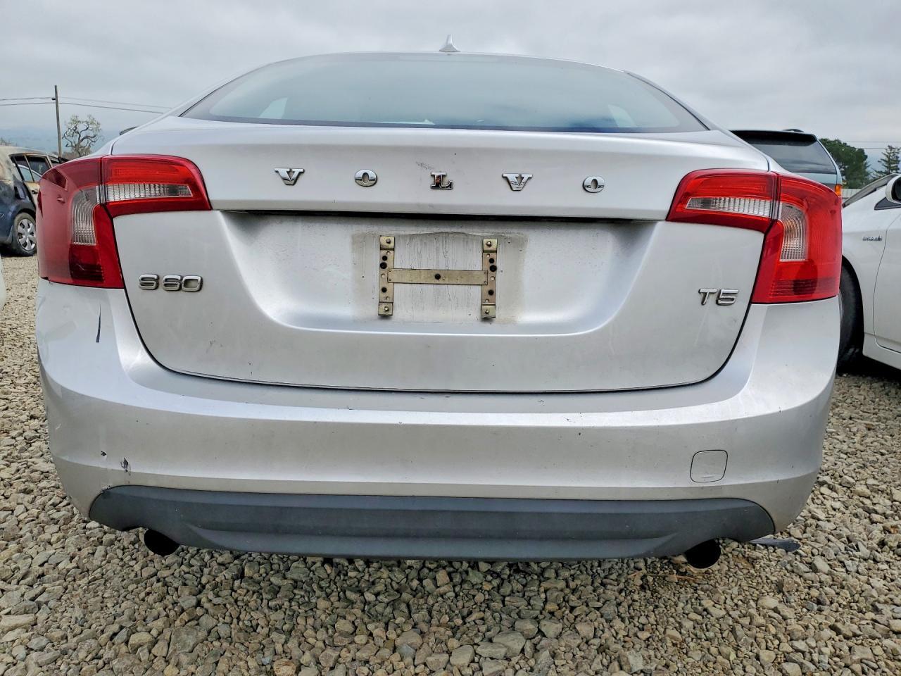 2012 Volvo S60 T5 - Image 6