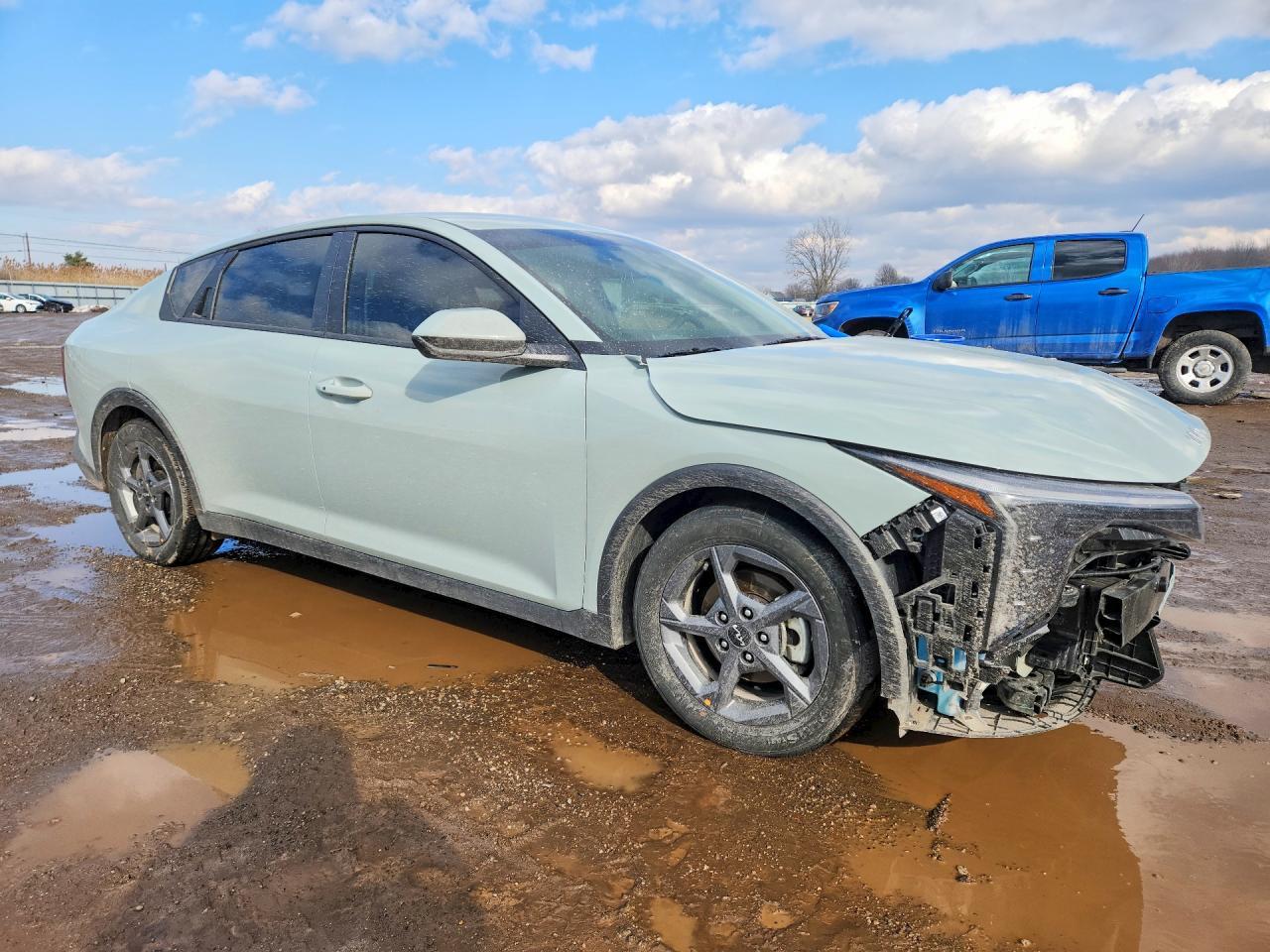 2025 Kia K4 Lxs - Image 4