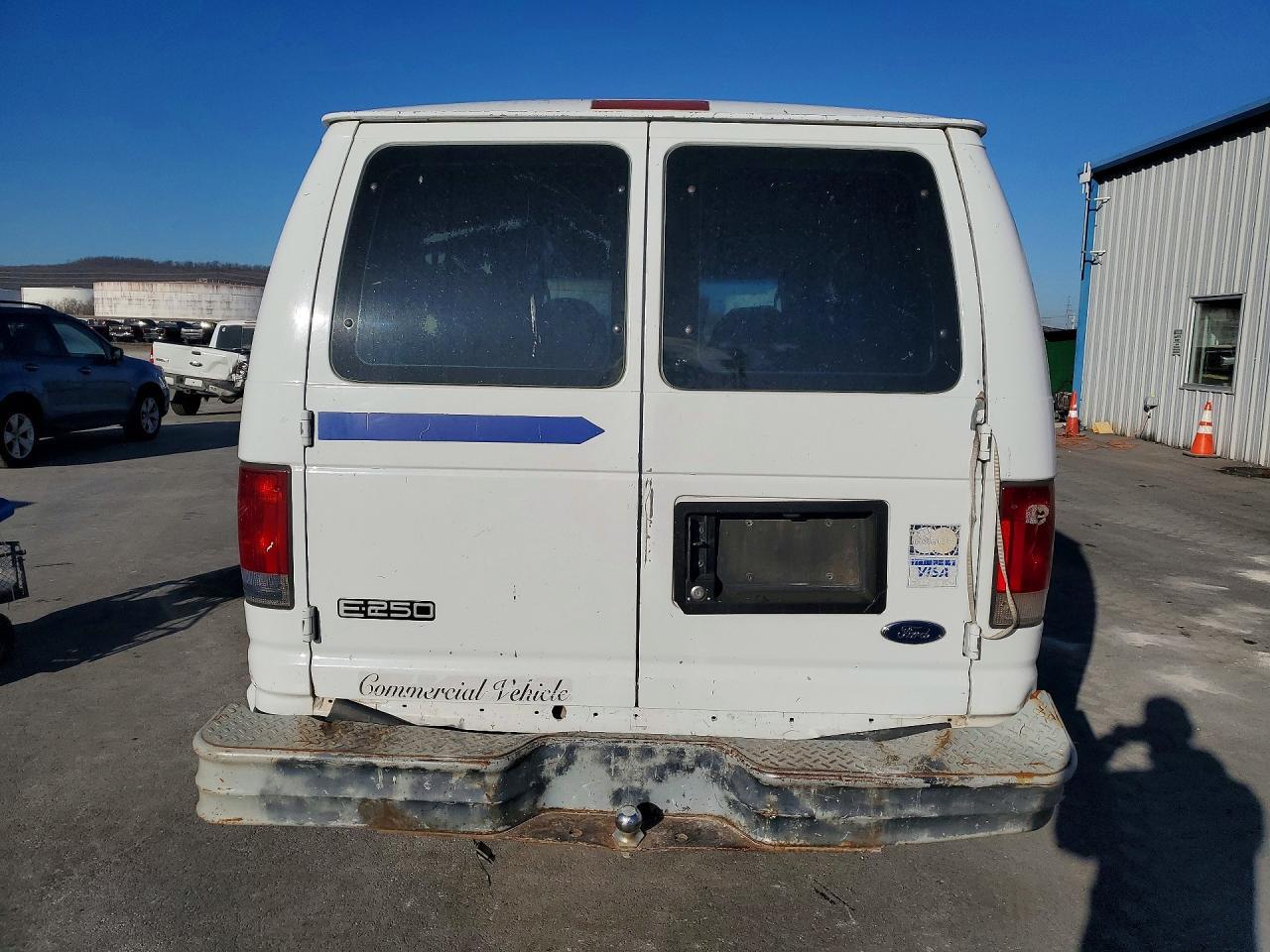 2003 Ford Econoline E250 Van - Image 6