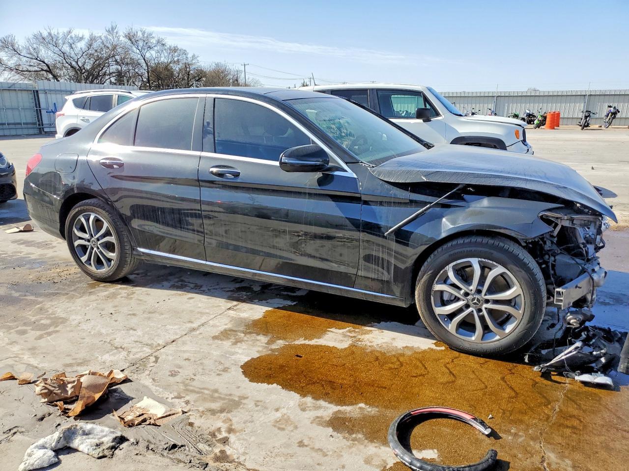 2017 Mercedes-Benz C 300 4Matic - Image 4