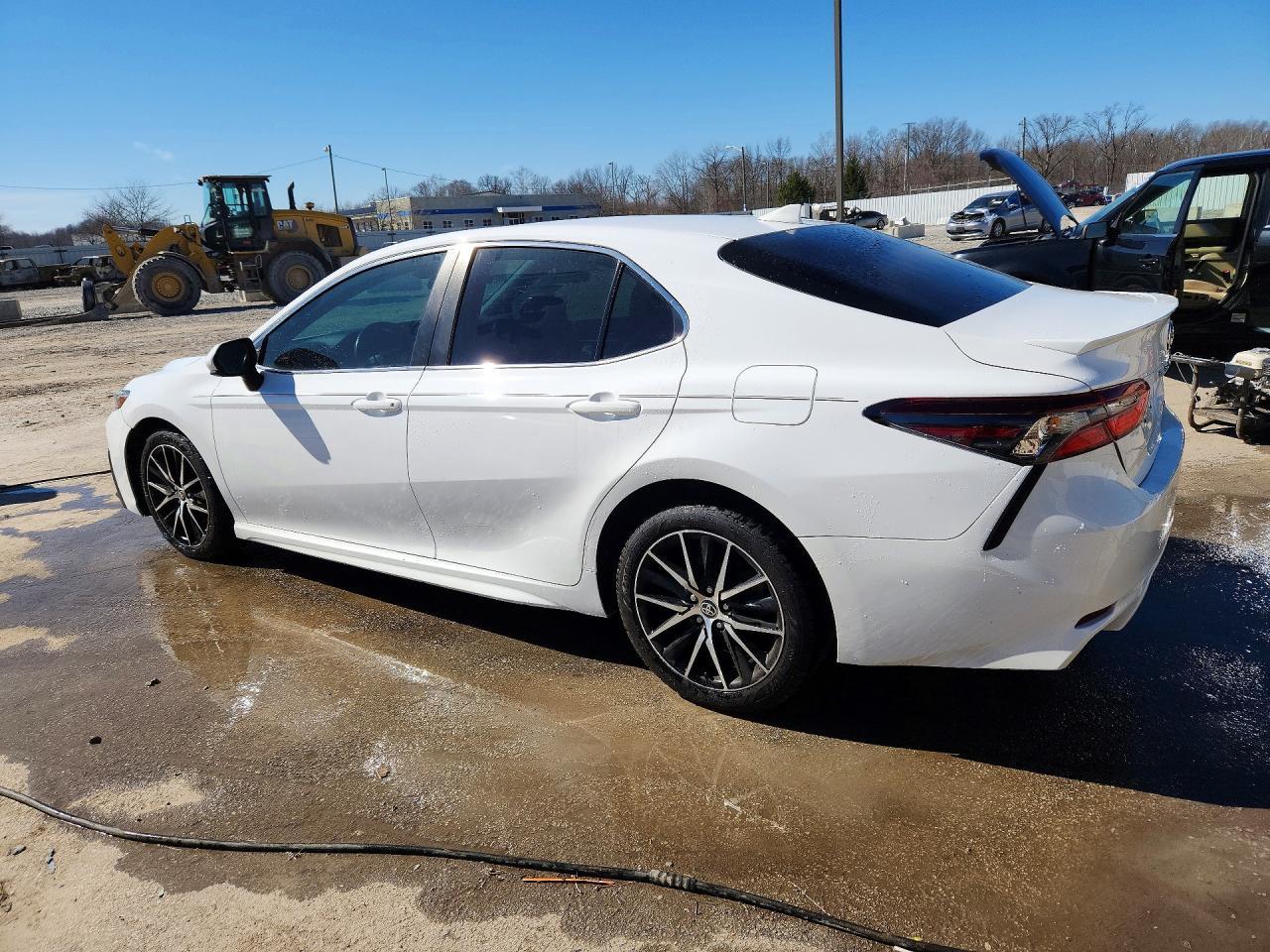 2021 Toyota Camry Se - Image 2