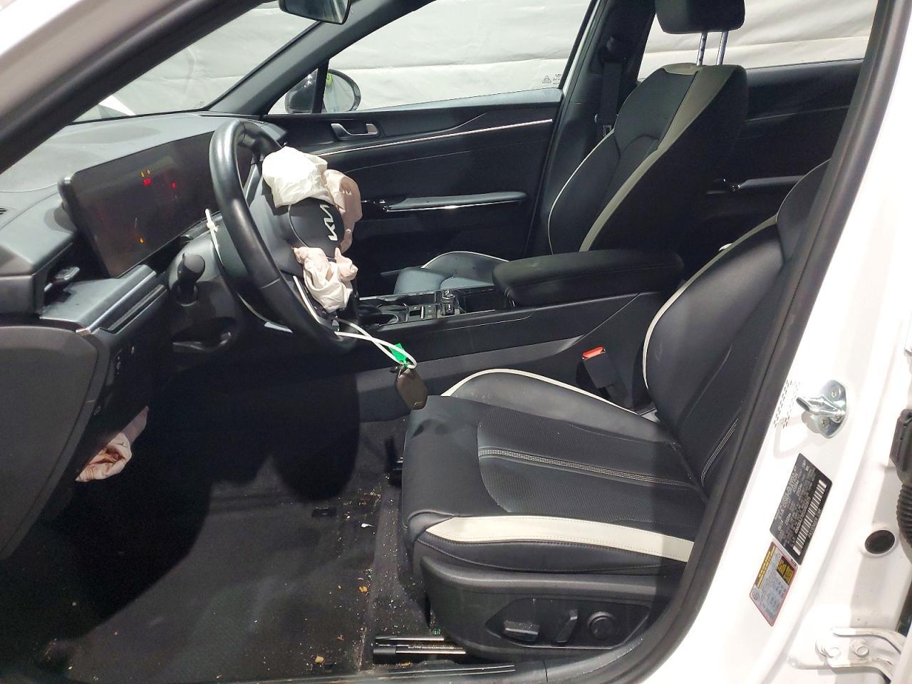 2025 Kia K5 - Фото 7