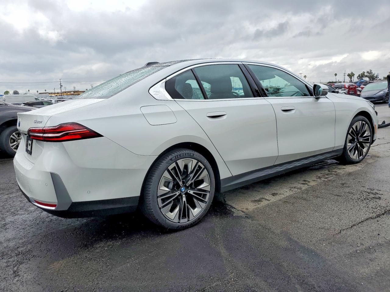 2026 BMW 530 I - Фото 3