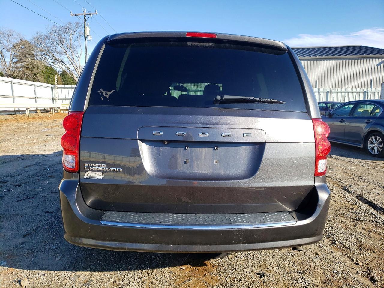 2016 Dodge Grand Caravan Se - Image 6