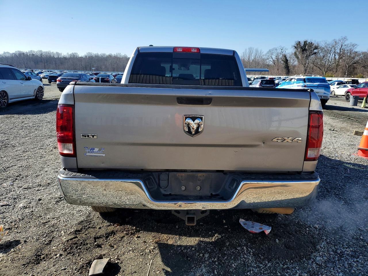 2019 Ram 1500 Classic Slt - Image 6