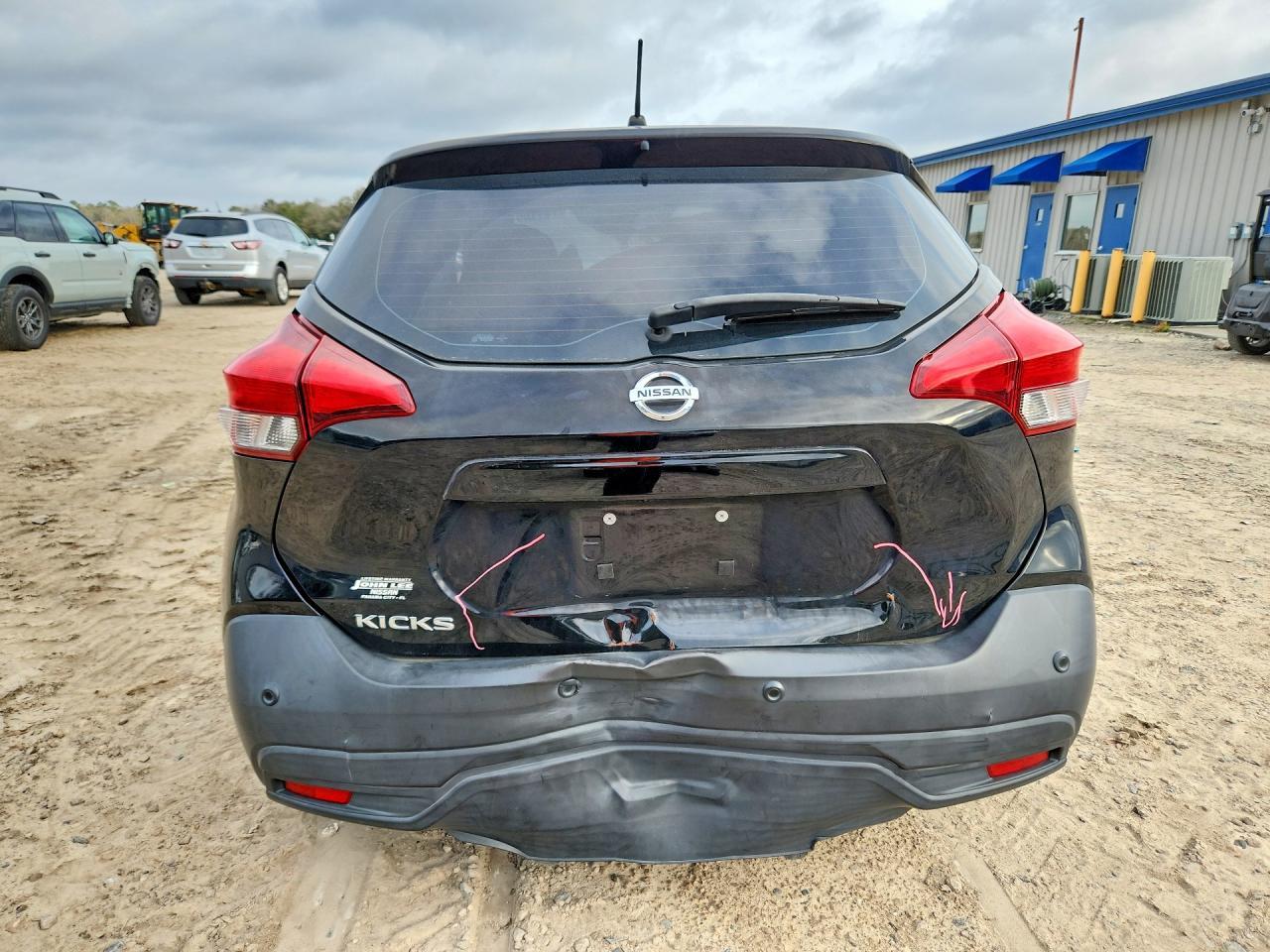 2020 Nissan Kicks S - Фото 6