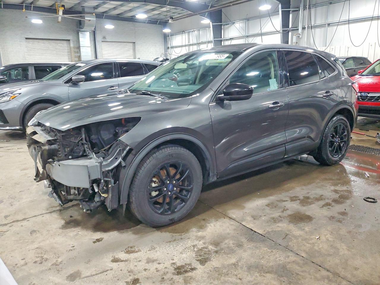 2020 Ford Escape Se Sport