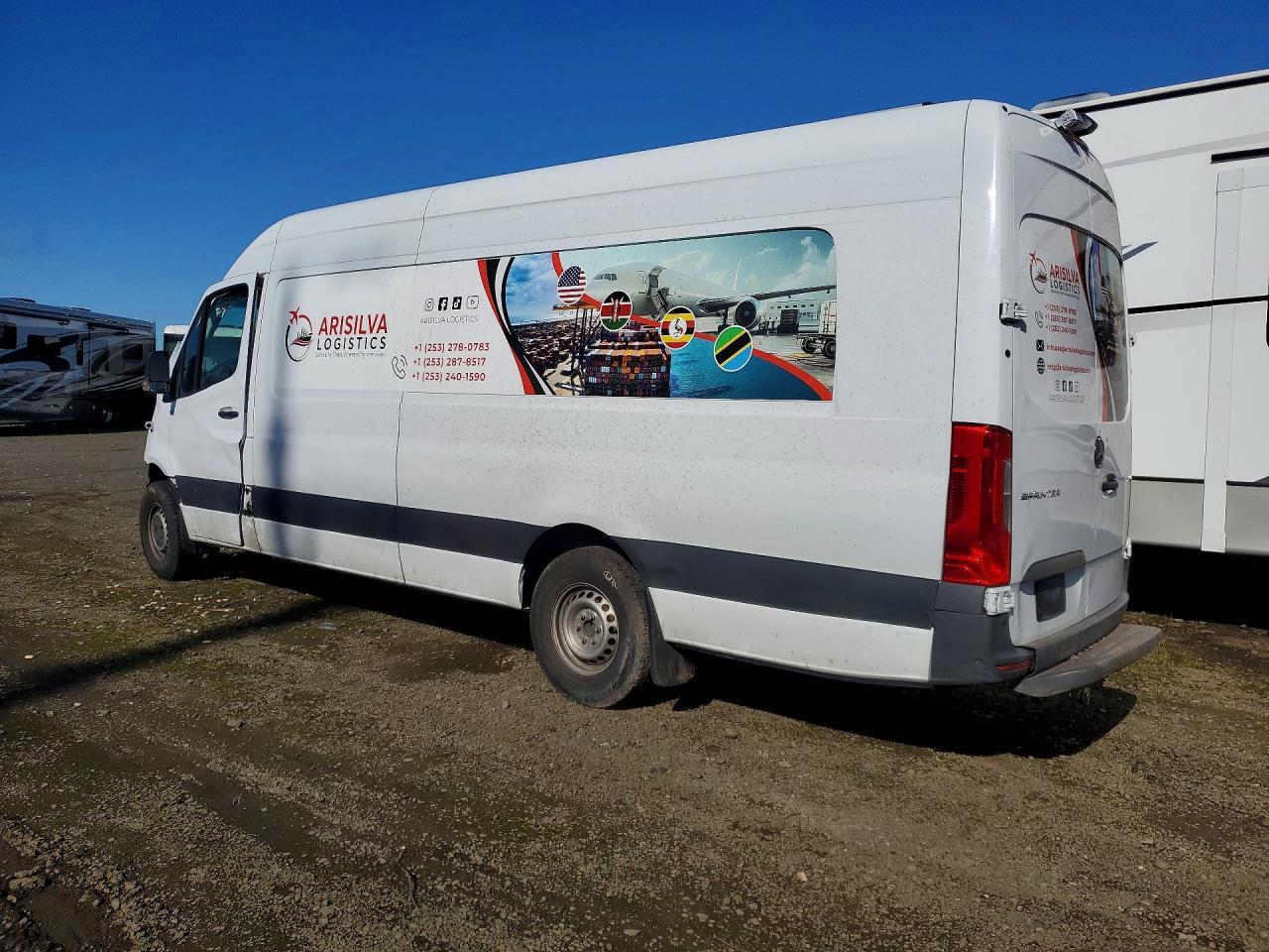 2020 Mercedes Benz Sprinter 2500 Delivery Van - Фото 2
