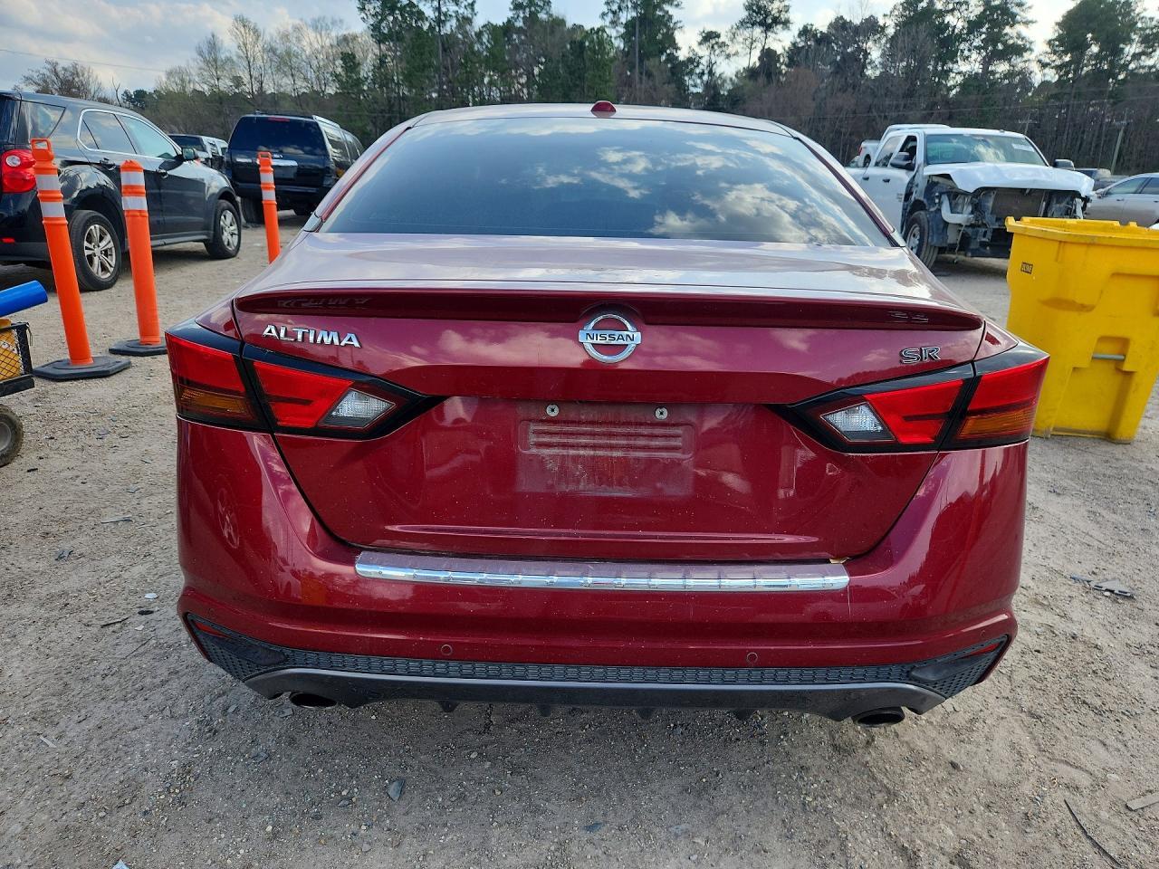 2020 Nissan Altima Sr - Фото 6