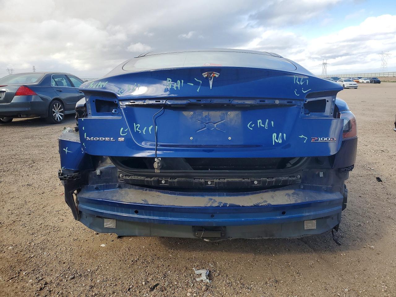 2017 Tesla Model S - Фото 6