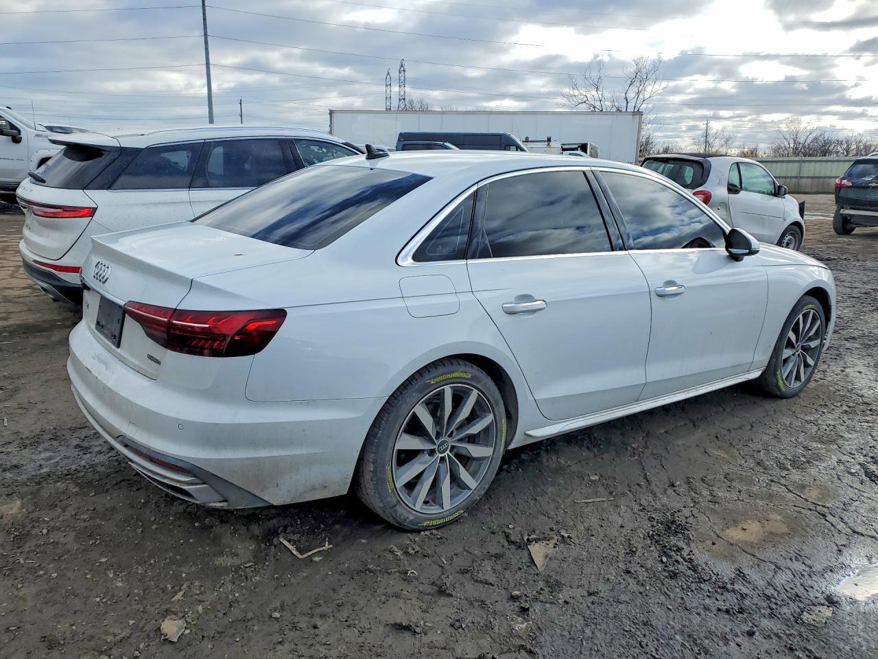 2021 Audi A4 Premium 40 - Фото 3