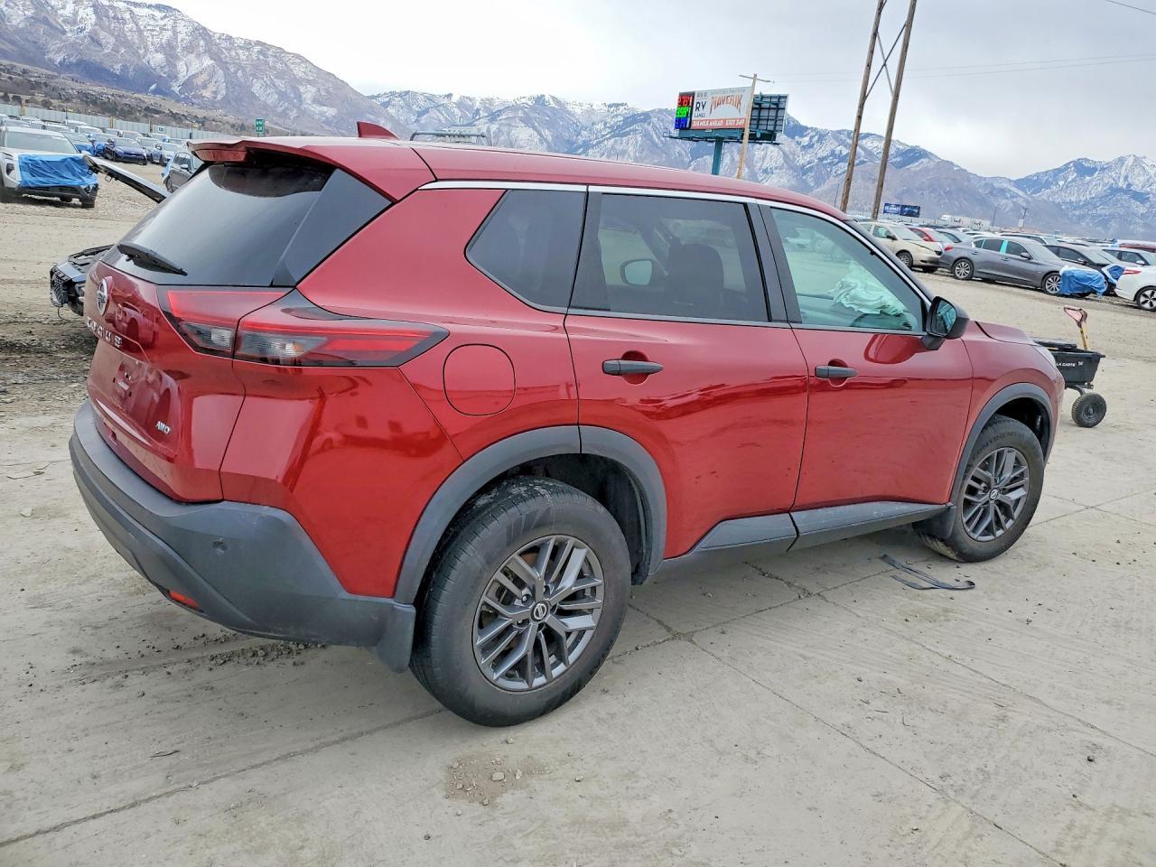 2021 Nissan Rogue S - Фото 3
