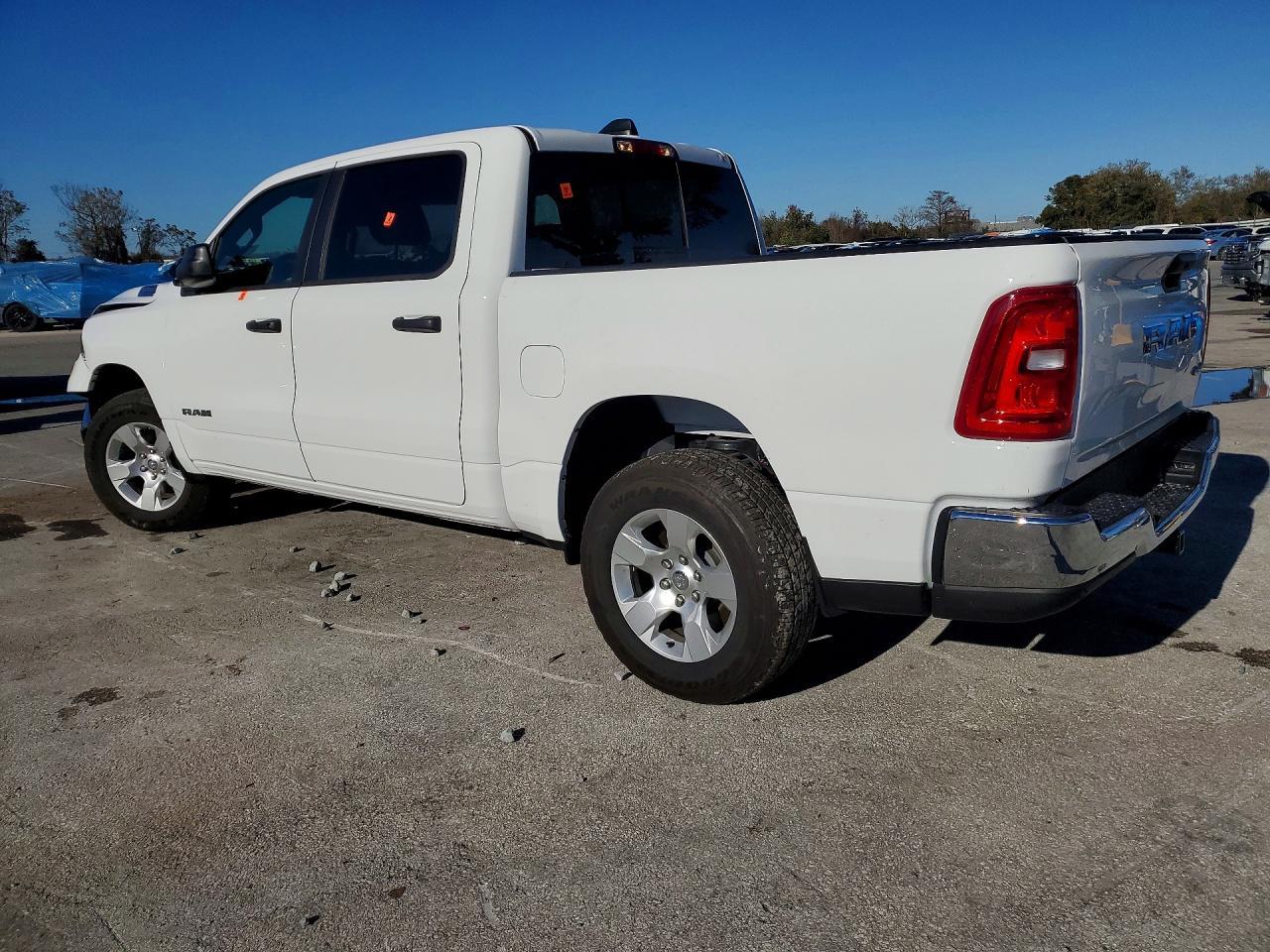 2025 Ram 1500 Tradesman - Фото 2