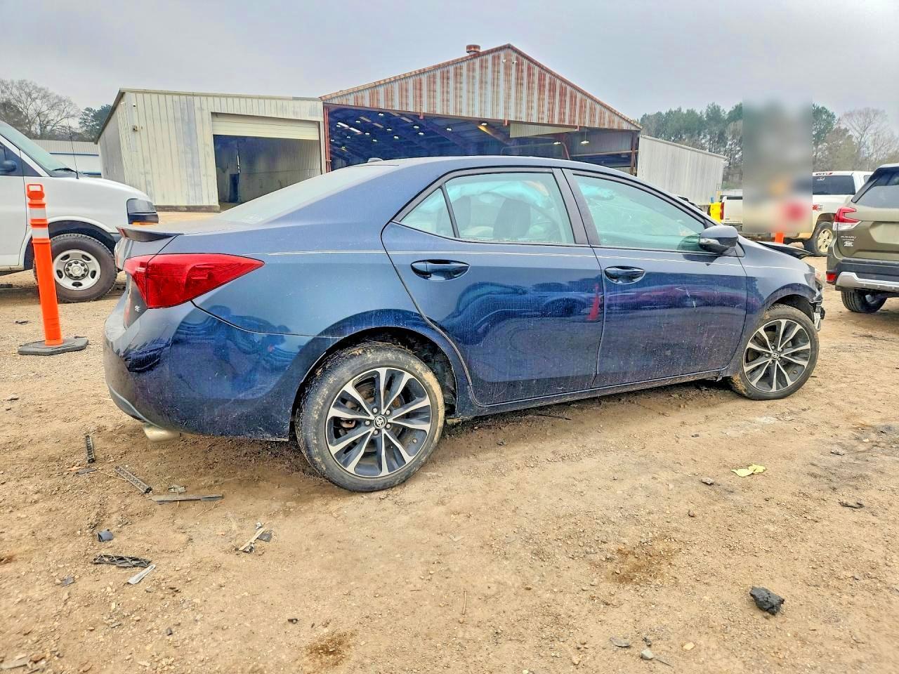 2017 Toyota Corolla L - Фото 3