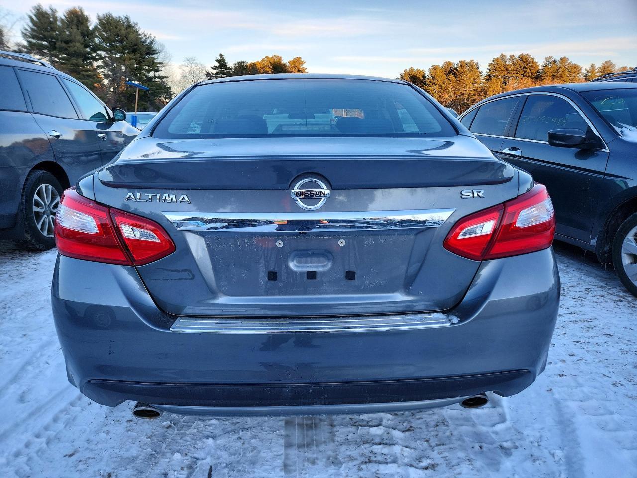 2016 Nissan Altima 2.5 - Фото 6