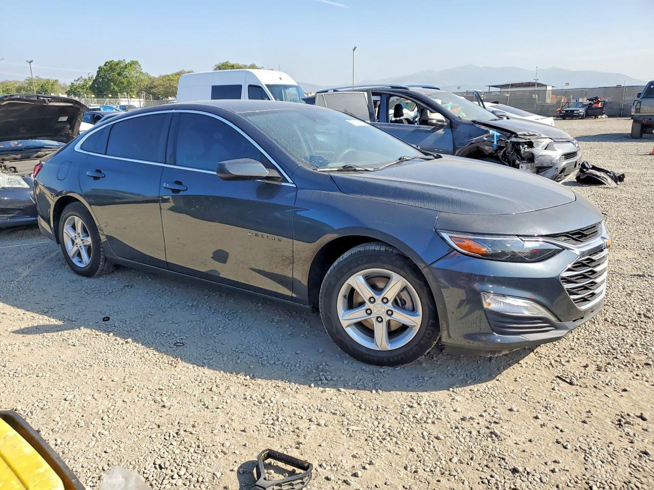 2020 Chevrolet Malibu Ls - Image 4
